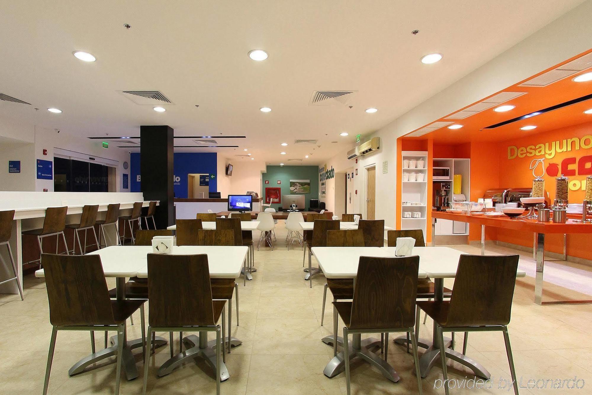 One Villahermosa Centro Restaurant bilde