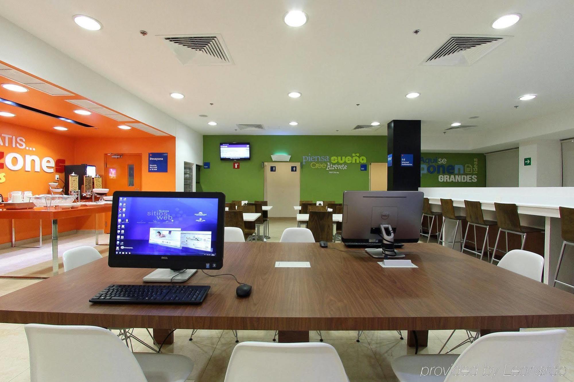 One Villahermosa Centro Business bilde